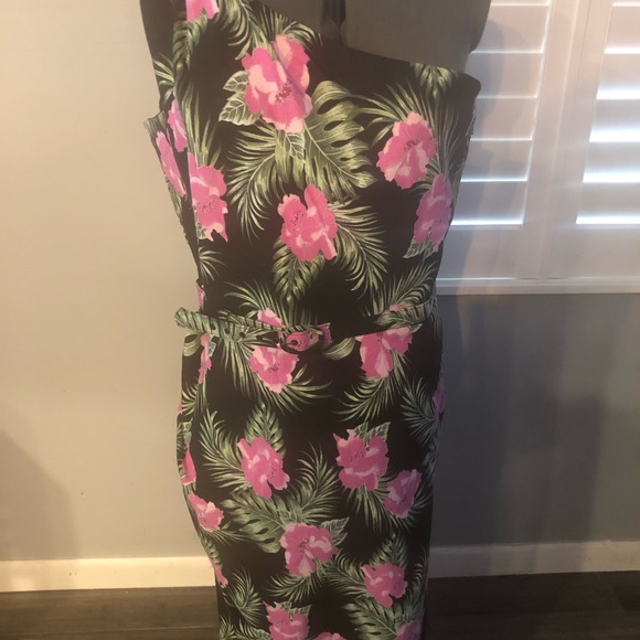 Pin Up Girl Clothing Couture Vivien Dress - Picture 5 of 9